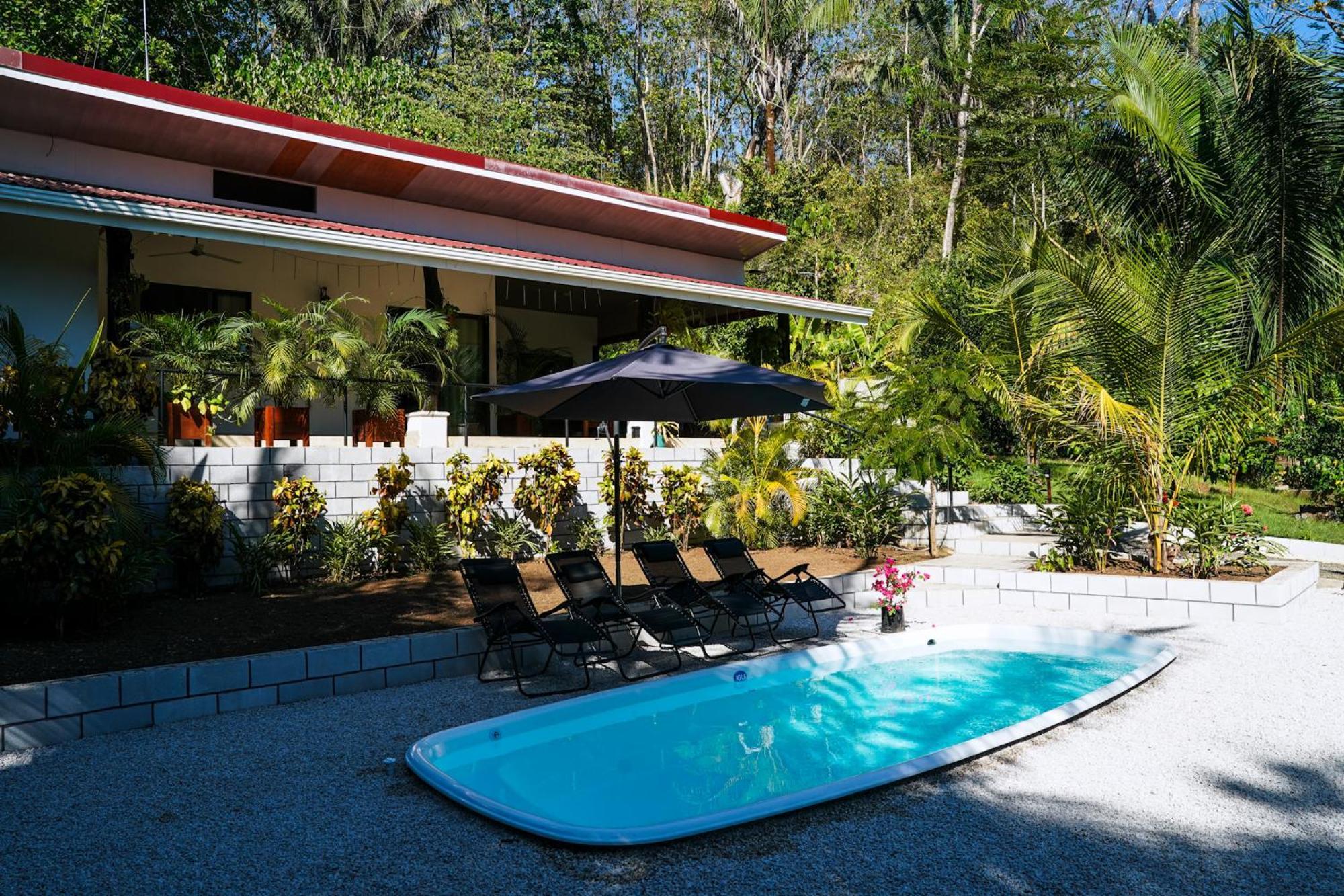 House In The Palm Forest Puerto Carrillo Eksteriør billede