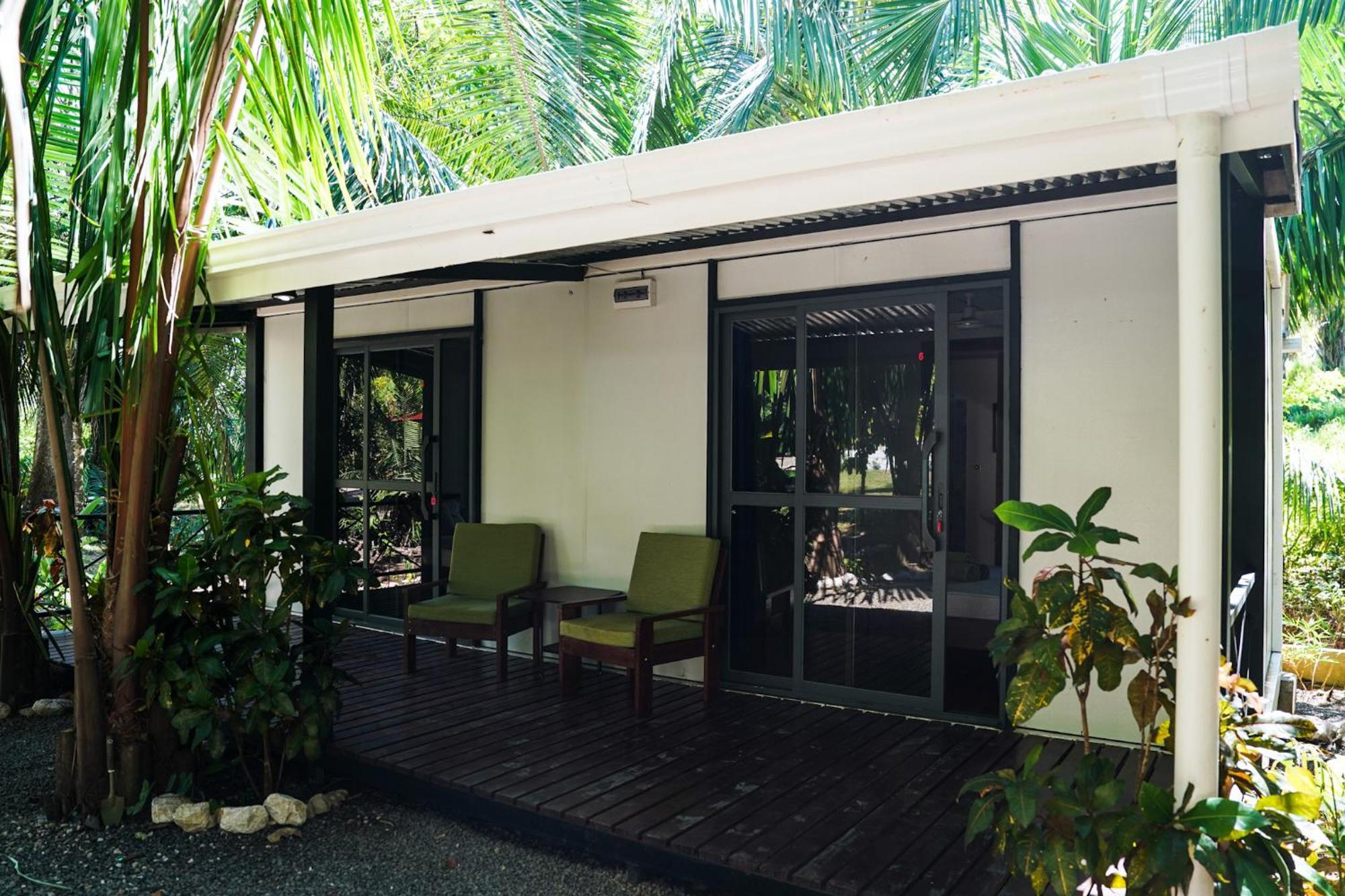 House In The Palm Forest Puerto Carrillo Eksteriør billede